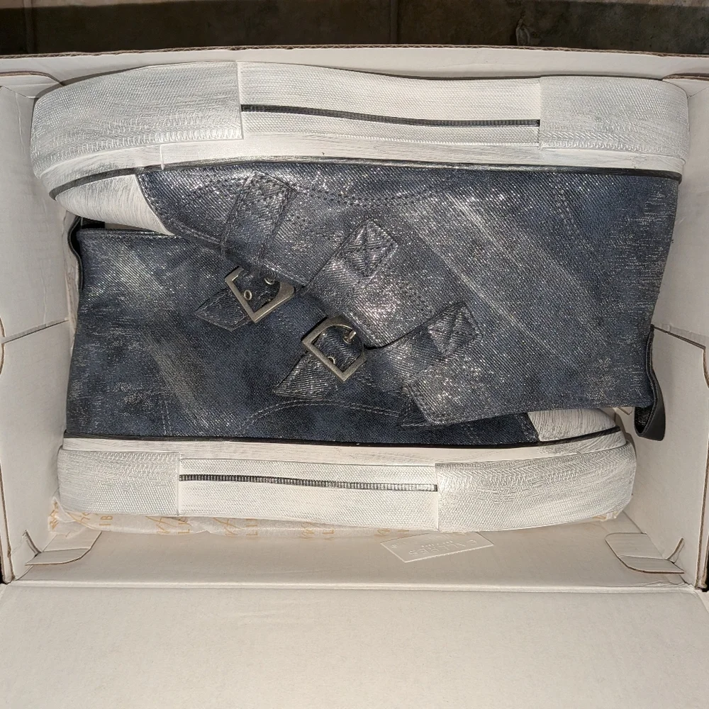 Blowfish Malibu Women's Knockout Platform Shoes in Shimmering Gray - Picture 1 of 7
